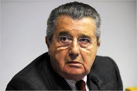 De Benedetti: «Una puttanata discutere dell?articolo 18» De Benedetti: «Una puttanata discutere dell?articolo 18»