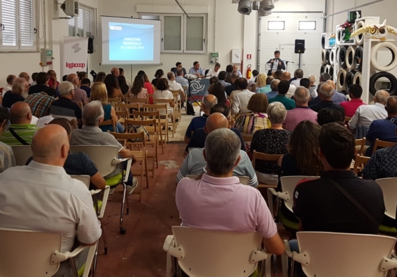 La Direzione regionale del 14 luglio approva il bilancio economico e sociale alla presenza del Presidente nazionale Lusetti La Direzione regionale del 14 luglio approva il bilancio economico e sociale alla presenza del Presidente nazionale Lusetti